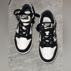 Nike Kids Black and White Sneakers panda